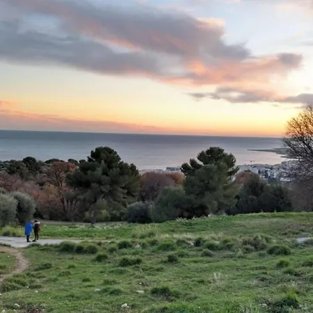 Сasa de vacaciones Maison Avec Vue Panoramique Sur La Colline De Nice Niza